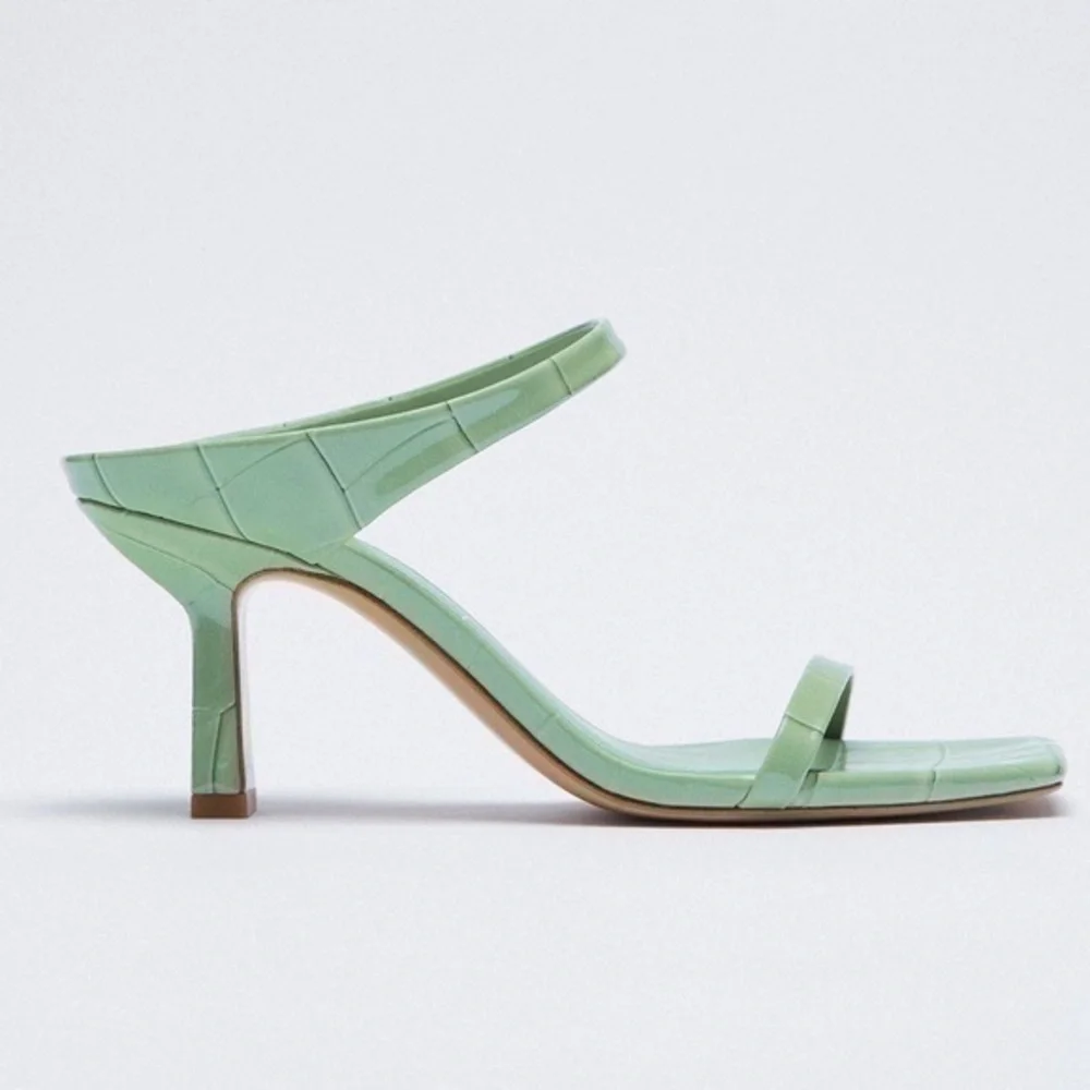 ZARA Animal print heeled sandals 1305/810 - Picture 2 of 15